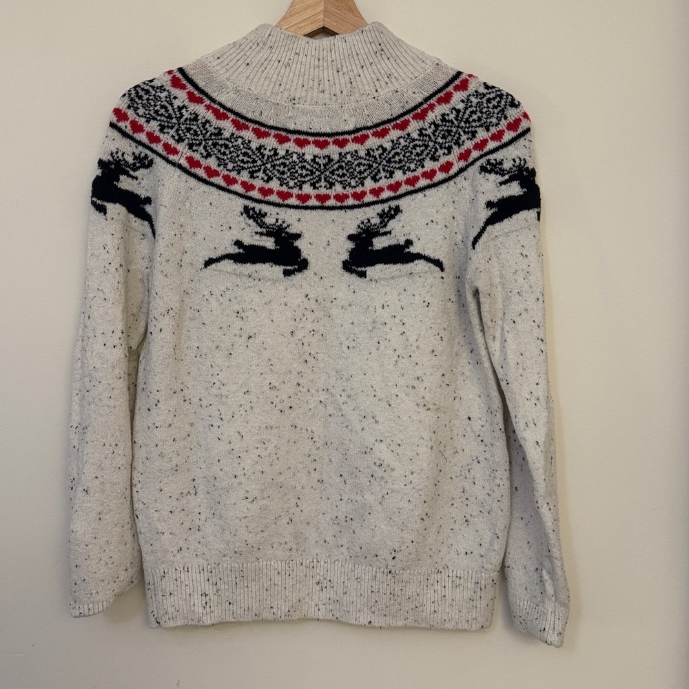 🦌 LOFT Fair Isle Reindeer Sweater – Cozy Holiday Winter Classic (Small) - Picture 3 of 4